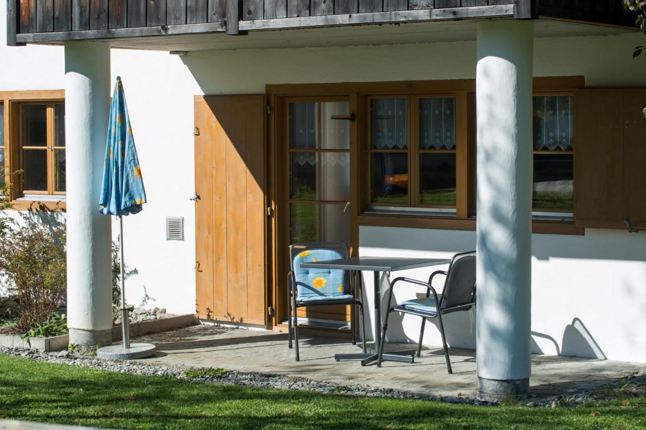 Ferienwohnungen Muntschi Andeer Camera foto
