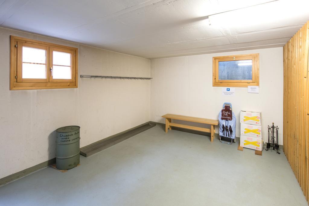 Ferienwohnungen Muntschi Andeer Esterno foto